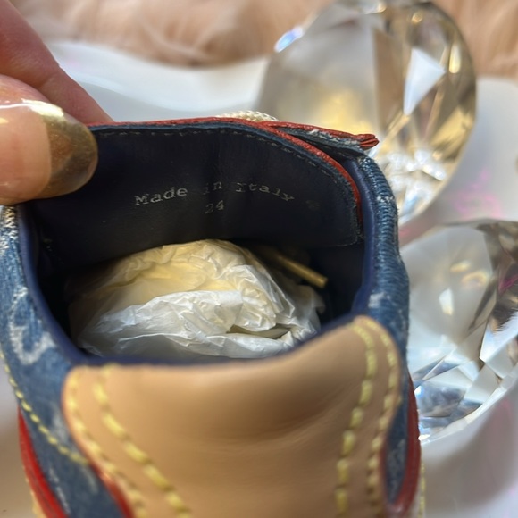 LOUIS VUITTON DENIM SNEAKER - Picture 7 of 13